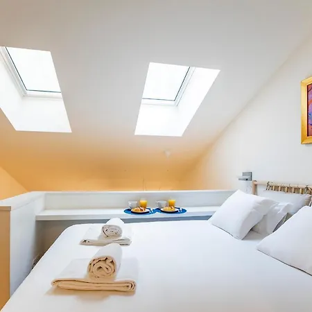 Marques Studio Duplex W/ Ac By Lovelystay Apartment *