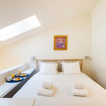 Marques Studio Duplex W/ Ac By Lovelystay Apartment