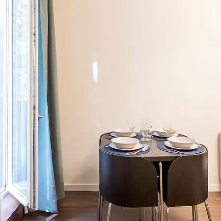 Marques Studio Duplex W/ Ac By Lovelystay Apartment